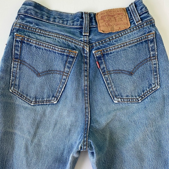 Levi High Wasted Pants - Picture 2 of 8